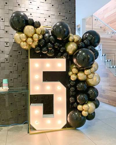 5th Anniversary Decoration